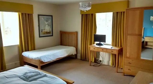 Семейный номер Standard Bell House Hotel & Restaurant