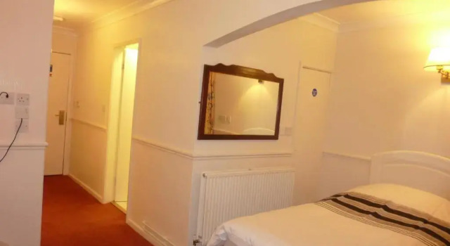 Номер Standard The Highfield Hotel