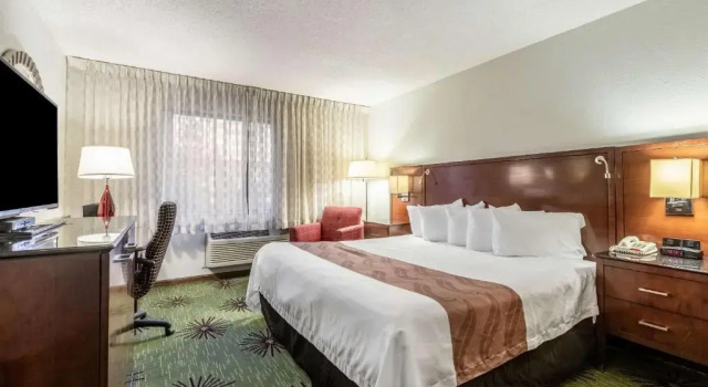 Номер Standard Quality Inn & Suites Albert Lea
