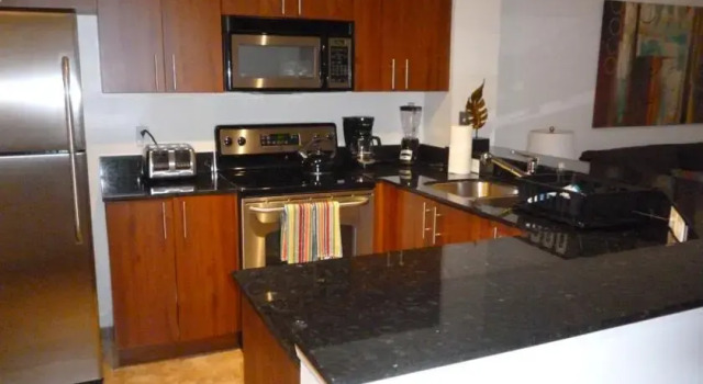 Weston Townhouse Patio and Resort Style Amenities, Book Resort Weston Fort Lauderdale West