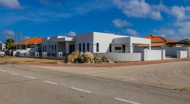 Brand New Modern Villa w 3BR 2 5BA Privatepool