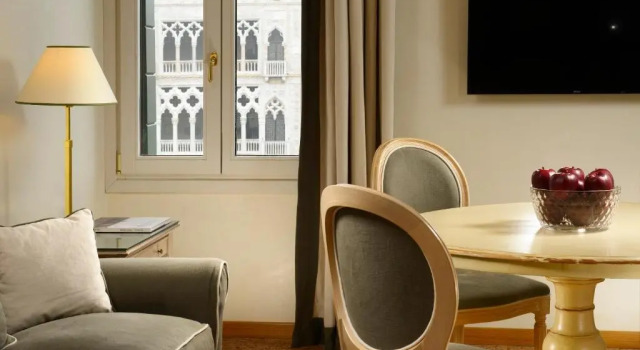 Апартаменты Superior с 2 комнатами Hotel LOrologio Venezia - WTB Hotels