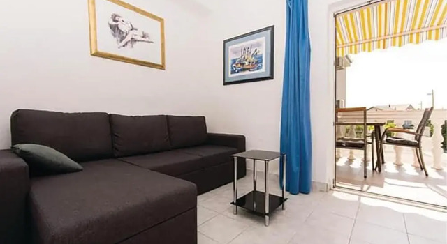 Awesome Apartment in Kastel Gomilica With 1 Bedrooms and Wifi
