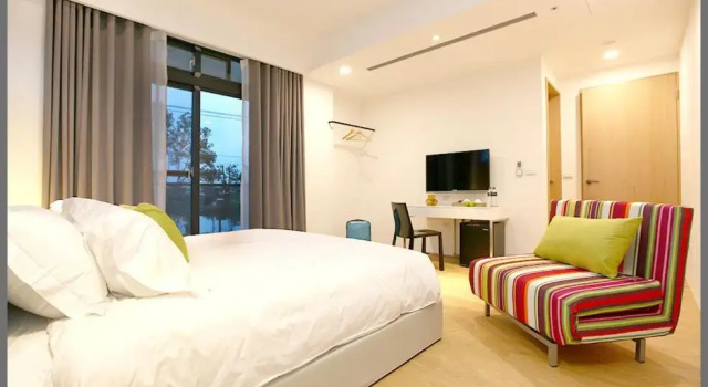 Двухместный номер Standard с балконом Lovely Pond Hostel