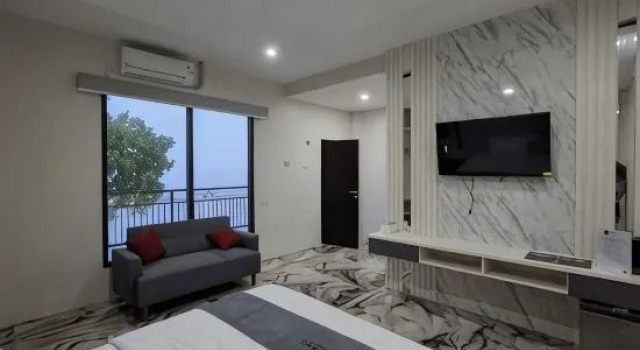 Suite Morowali Beach Hotel