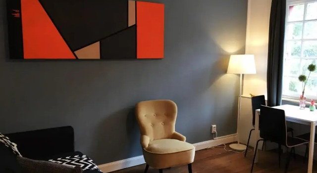 The red house, Prenota Hotel Hollerich Luxembourg