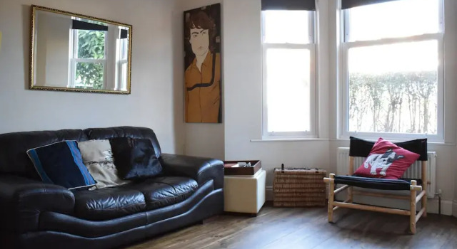 1 Bedroom Garden Flat in North West London