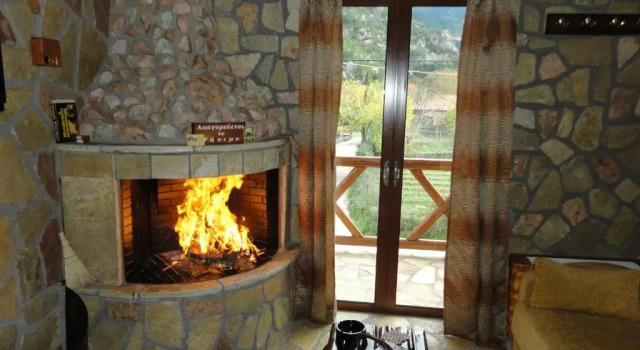 Suites Zachlorou, Buchen Sie Hotel Kalavryta Aroania