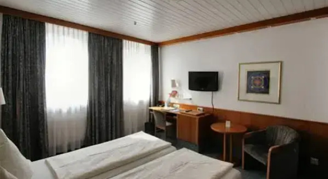 Hotel Rokokohaus, Забронировать Отель Отели Эрланген 3 звезды, рядом с Theater Fifty-Fifty, 3*