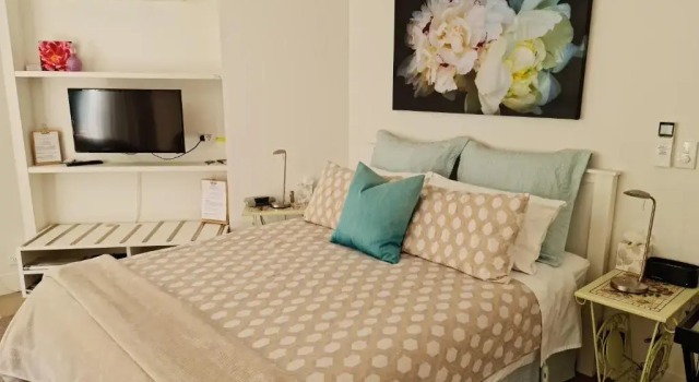 Люкс Parnell Garden Suite