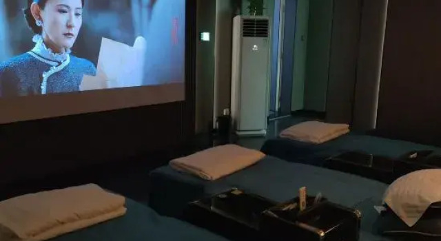 Трёхместный номер Standard Kaiyue Hotel