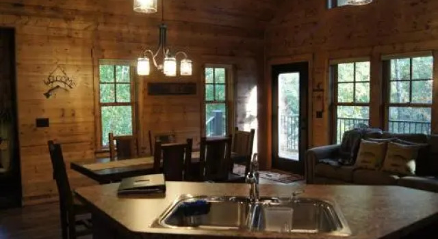 Crosslake Treetop Village, Buchen Sie Hotel Crosslake USA