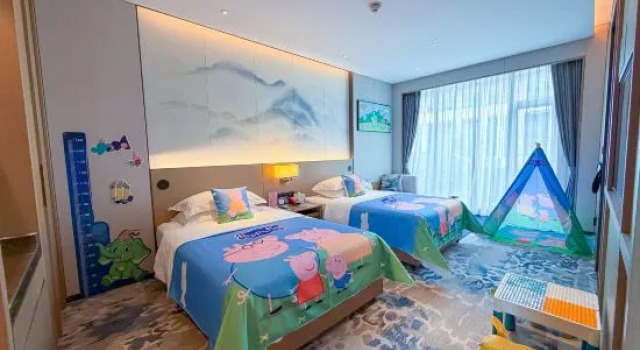 Deluxe Familie Zimmer mit Blick auf den Innenhof Artel Yunfu Hotel