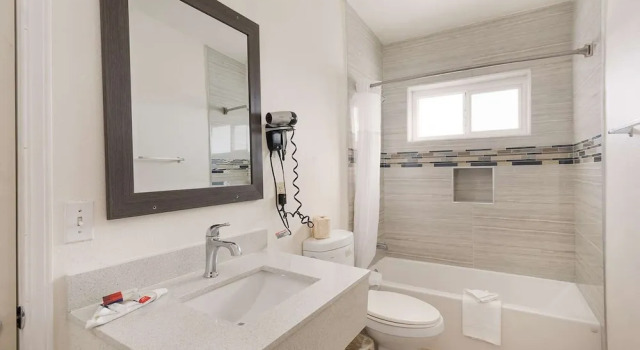 Полулюкс Americas Best Value Inn & Suites Anaheim