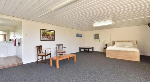 Студия Deluxe Noble Willow Studio Lovedale. Spacious, with views and pool