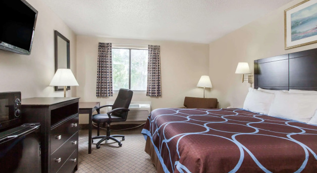 Super 8 by Wyndham Cleveland TX, Buchen Sie Gasthaus Cleveland 