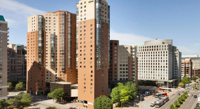 Номер Executive Hilton Arlington