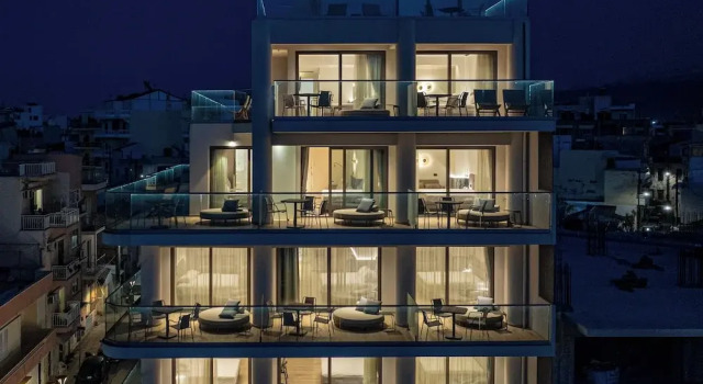 EdgeWater Beach Hotel, Забронировать Отель Отели Ханья с парковкой, рядом с Археологический музей Ханьи, Парковка
