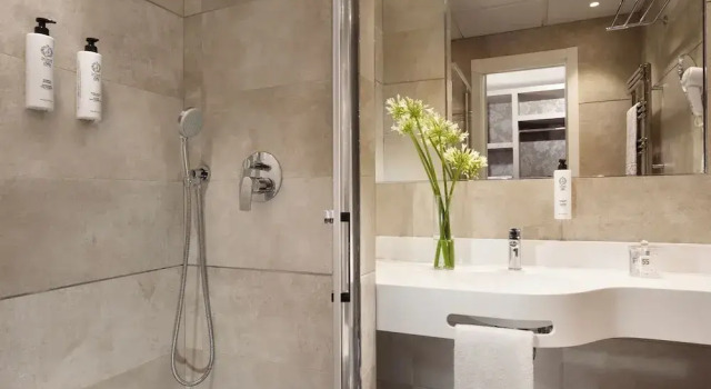 Номер Superior FH55 Med Executive Hotel