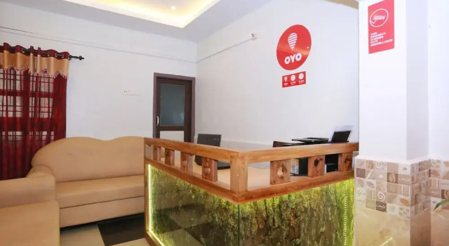 OYO 10783 Hotel River Moon