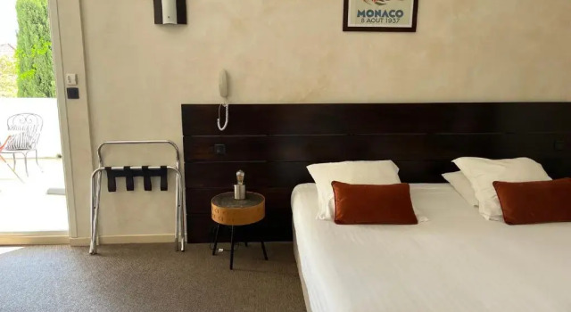 Номер Deluxe Logis Hôtel Synaya