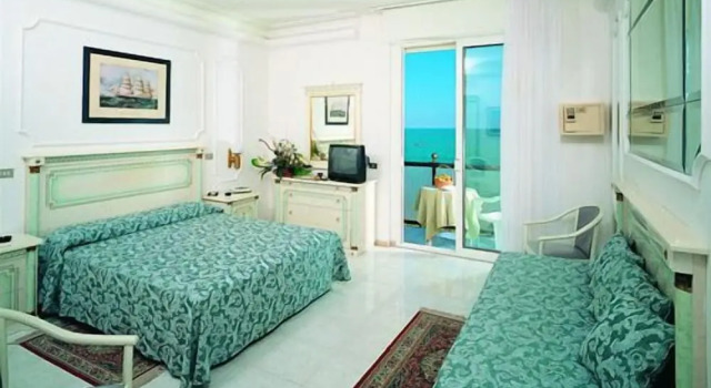 Трёхместный номер Silver Grand Hotel Michelacci