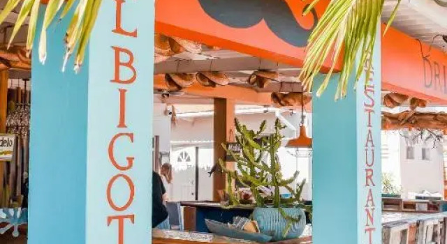 The Hut Bonaire, Забронировать Отель Отели Кралендейк 3 звезды, 3*