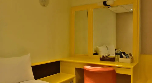 Номер Economy Corner Love House