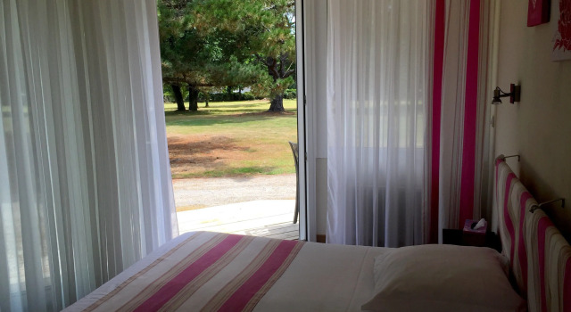 La Croix du Sud, Rezerwuj Hotel Hotele w Le Tour-du-Parc z basenem, Basen
