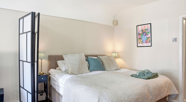 Tranquil Studio - Sleeps 2 & Private Parking, 예약 아파트 리버풀 리버풀