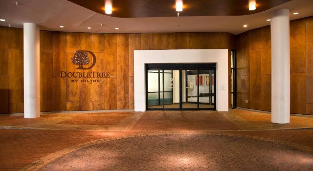 Номер Standard DoubleTree by Hilton Washington DC   Crystal City