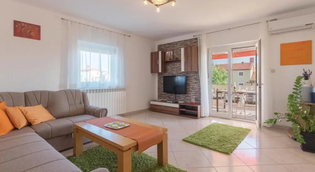 Beautiful Apartment in Vodnjan With 4 Bedrooms and Wifi