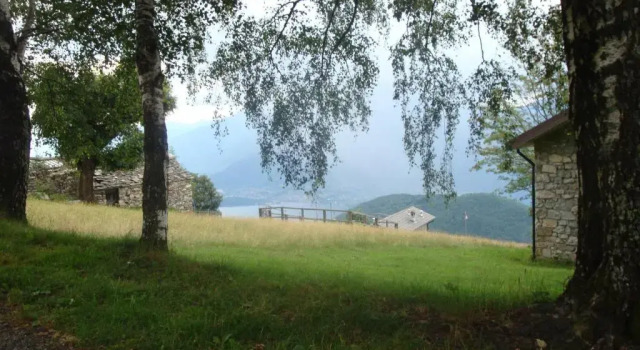 Baita Luci, Prenota Hotel Peglio Lecco