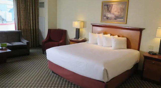 Номер Premier Harrahs Joliet Hotel & Casino - A Caesars Rewards Destination