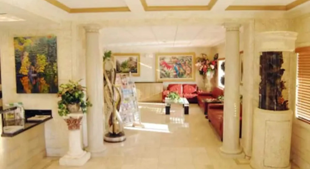 Royal Inn Hotel, Rezervovat Hotel Royal Palm Beach Palm Beach County