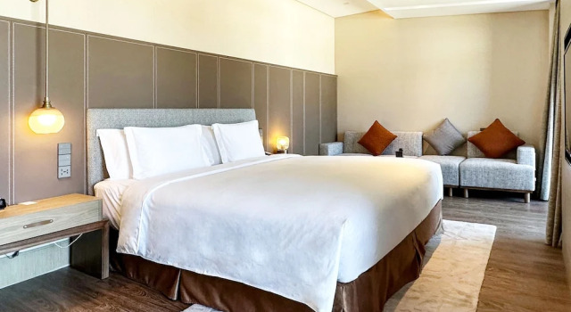 Двухместный номер Premium с балконом и с видом на озеро Crowne Plaza Chongli Resort by IHG