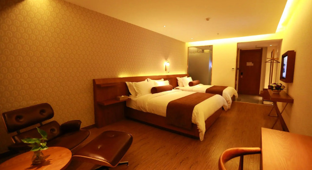 James Joyce Coffetel Qinhuangdao Railway Station, Book Hotel Qinhuangdao Hebei