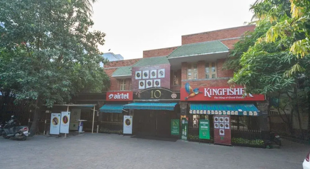 OYO 22280 Kences Inn