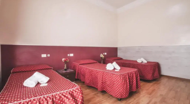 Кровать в общем номере (женский номер) Vertex Guest House