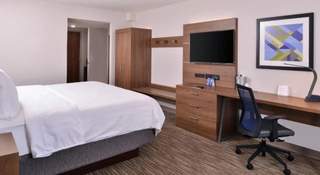 Люкс Holiday Inn Express Hotel and Suites Mesquite by IHG