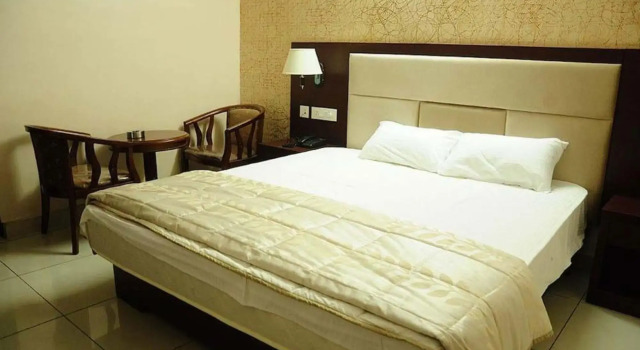 Hotel Kaveri, Rezerwuj Hotel Khammam Telangana