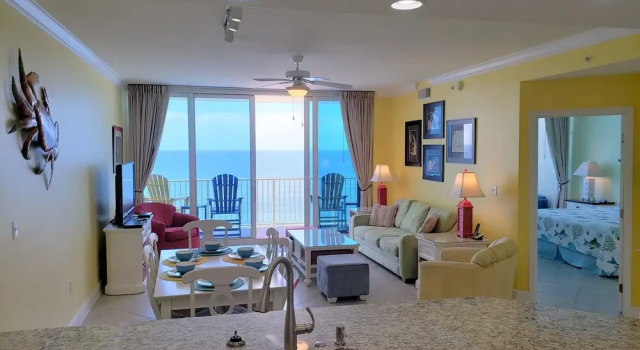 San Carlos 1604 - 3 Br Condo