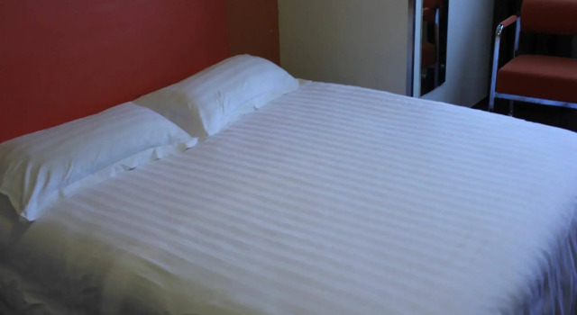 Motel168 Shanghai North Xizang Road Inn, Varaa Motelli Zhabei 