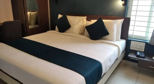 Hotel Airo Nest, Varaa Hotelli Hotellit Bangalore aamiaisella, Aamiainen