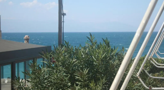 Sea view flat @ centre LOUTRAKI 1BR, Rezervovat Hotel Loutraki 