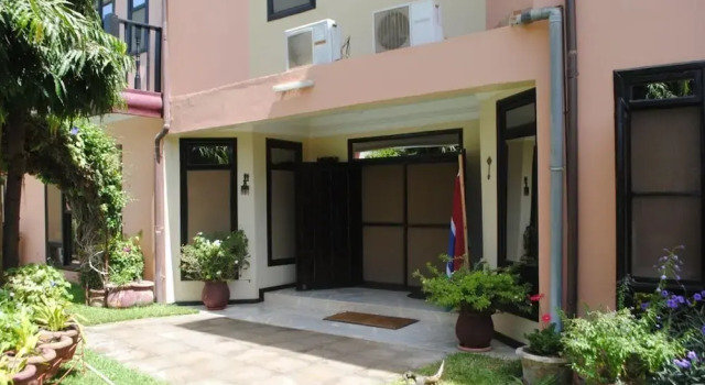Charming Apartment max 15 Mins Close Airport Lagos, Réserver Appartement Ikeja 