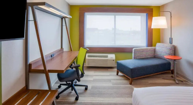 Номер Standard Holiday Inn Express and Suites Des Moines Downtown by IHG