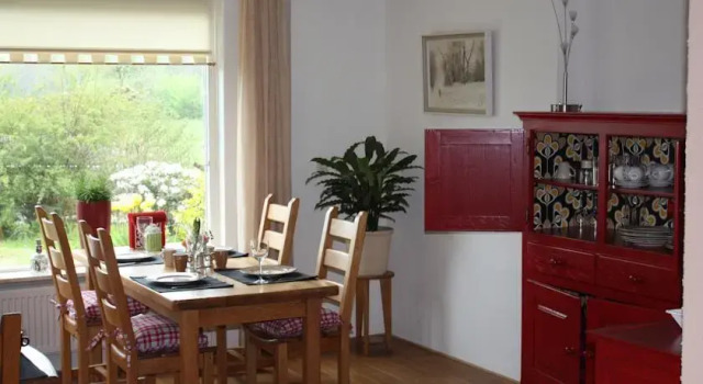 Bed & Breakfast 'Aan de IJssel', Book Hotel Hotels in Zwolle with Parking, Parking