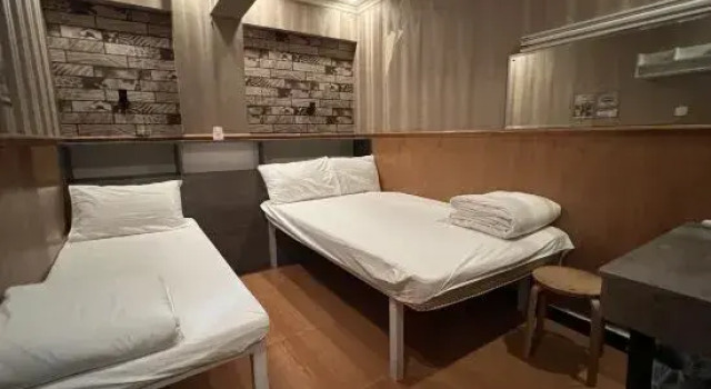 Трёхместный семейный номер Standard New Garden Hostel