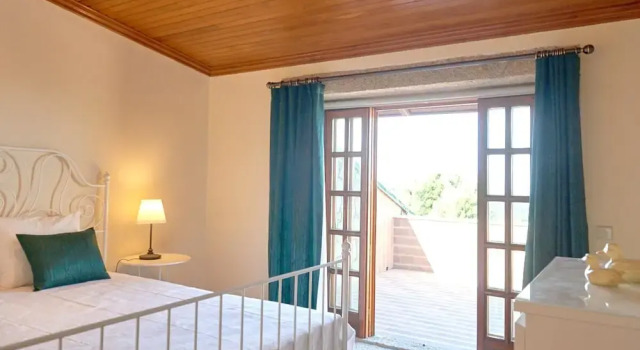 House With 5 Bedrooms in Cristelo, With Wonderful sea View, Private Po